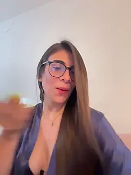 Snapshot of MariaIsabella8 chatting on April 27, 2026, 9:35 pm MariaIsabella8 online show from April 27, 2026, 9:35 pm