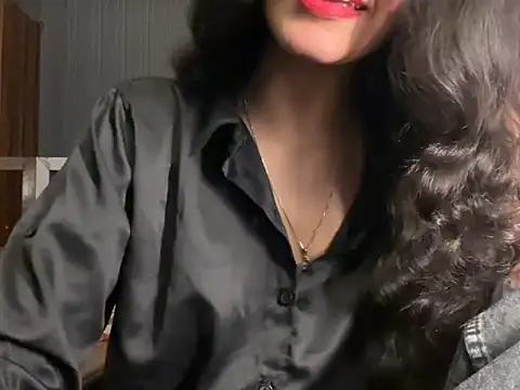 Snapshot of Divyaa69 chatting on June 17, 2026, 7:24 pm Divyaa69 online show from June 17, 2026, 7:24 pm