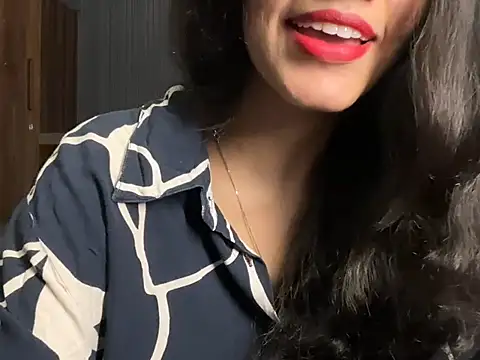 Snapshot of Divyaa69 chatting on June 27, 2026, 3:45 am Divyaa69 online show from June 27, 2026, 3:45 am