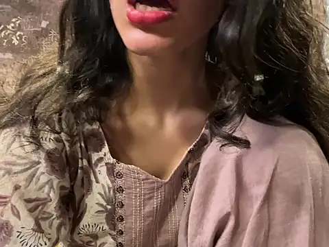 Snapshot of Divyaa69 chatting on July 13, 2026, 8:57 am Divyaa69 online show from July 13, 2026, 8:57 am