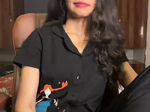 Snapshot of Divyaa69 chatting on July 4, 2026, 2:51 am Divyaa69 online show from July 4, 2026, 2:51 am