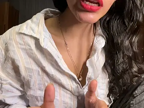 Snapshot of Divyaa69 chatting on June 22, 2026, 8:28 pm Divyaa69 online show from June 22, 2026, 8:28 pm
