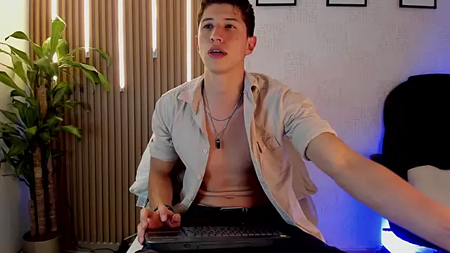 Dorianmistery2322  online show from December 17, 2025, 4:06 am