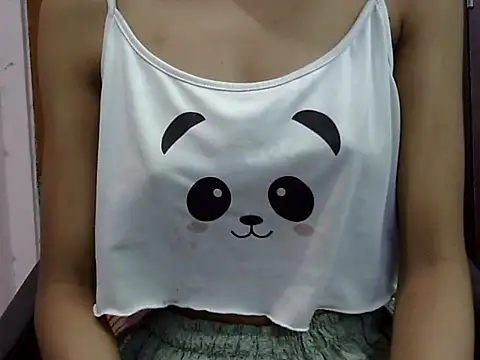 Snapshot of Cute_Alaina chatting on September 24, 2025, 1:13 am Cute Alaina online show from September 24, 2025, 1:13 am
