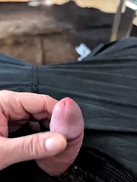 Deeptharot--001 online show from March 4, 2026, 6:43 am