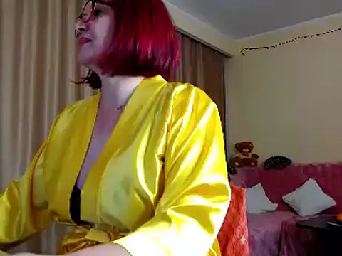 EdithCharm online show from January 14, 2025, 7:11 pm