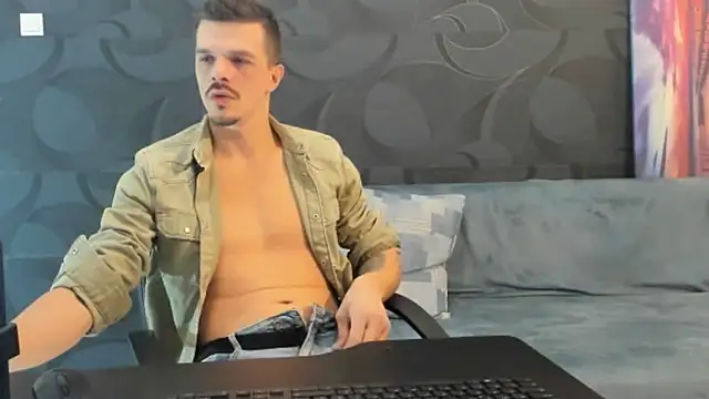 Snapshot of DonyBrown chatting on March 20, 2025, 3:56 am DonyBrown online show from March 20, 2025, 3:56 am