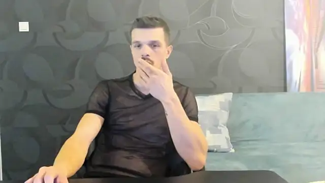 Snapshot of DonyBrown chatting on March 16, 2025, 10:20 pm DonyBrown online show from March 16, 2025, 10:20 pm