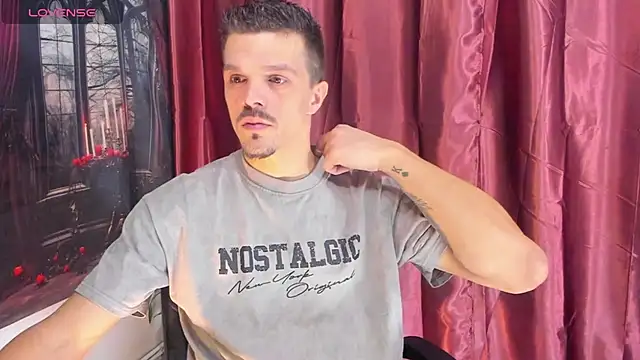 Snapshot of DonyBrown chatting on December 5, 2025, 4:22 am DonyBrown online show from December 5, 2025, 4:22 am