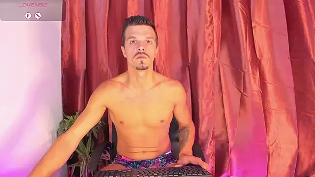 Snapshot of DonyBrown chatting on September 13, 2025, 3:06 am DonyBrown online show from September 13, 2025, 3:06 am