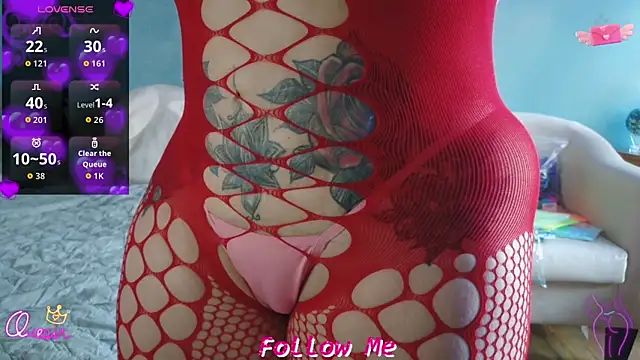 Snapshot of QueenYsuRey chatting on February 16, 2026, 6:39 pm QueenYsuRey online show from February 16, 2026, 6:39 pm