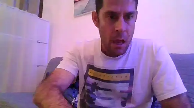 Vespa Crabo online show from February 1, 2025, 9:51 pm