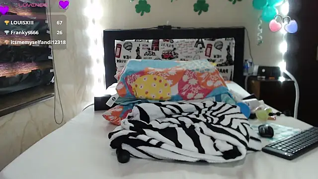 Rachell 111 online show from March 16, 2025, 3:39 pm