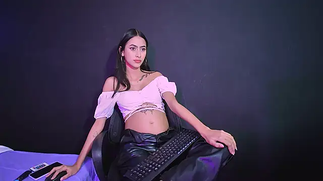 Snapshot of Amberx_Sweet chatting on December 11, 2024, 9:55 pm Amberx Sweet online show from December 11, 2024, 9:55 pm