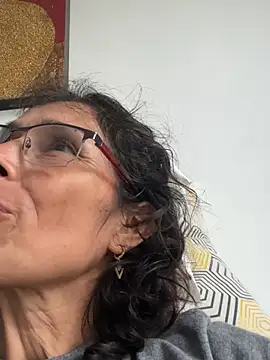 Snapshot of MireyaTorresGu chatting on February 23, 2026, 9:37 pm MireyaTorresGu online show from February 23, 2026, 9:37 pm