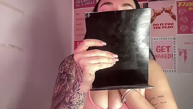 Snapshot of yorkshiregal chatting on February 14, 2026, 7:08 am yorkshiregal online show from February 14, 2026, 7:08 am