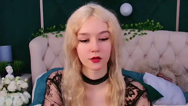 NaomiLoys online show from February 16, 2025, 11:17 pm