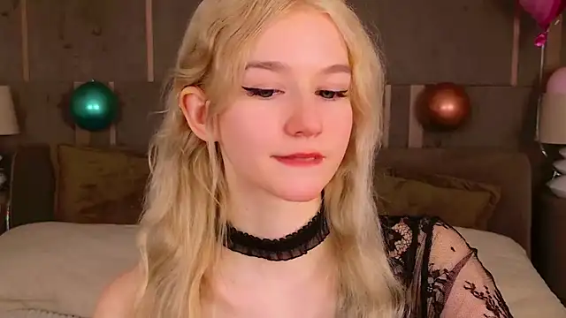 NaomiLoys online show from February 15, 2025, 3:09 am