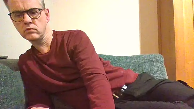 Hectorthyssen1 online show from February 24, 2025, 11:09 pm