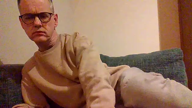 Hectorthyssen1 online show from March 14, 2025, 11:11 pm