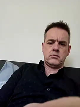 Hectorthyssen1 online show from March 3, 2025, 3:54 pm