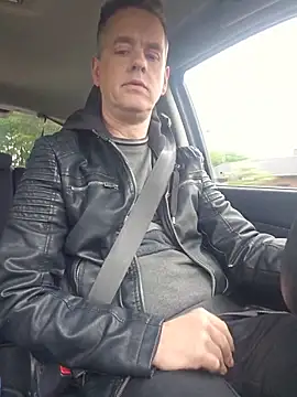 Snapshot of Hectorthyssen1 chatting on May 19, 2026, 2:46 pm Hectorthyssen1 online show from May 19, 2026, 2:46 pm