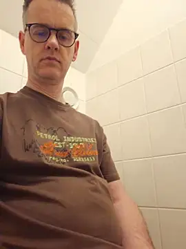 Snapshot of Hectorthyssen1 chatting on May 23, 2026, 11:31 am Hectorthyssen1 online show from May 23, 2026, 11:31 am