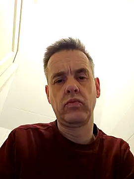 Hectorthyssen1 online show from February 14, 2025, 7:23 pm