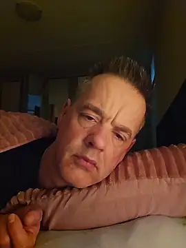 Hectorthyssen1 online show from April 5, 2026, 6:42 am