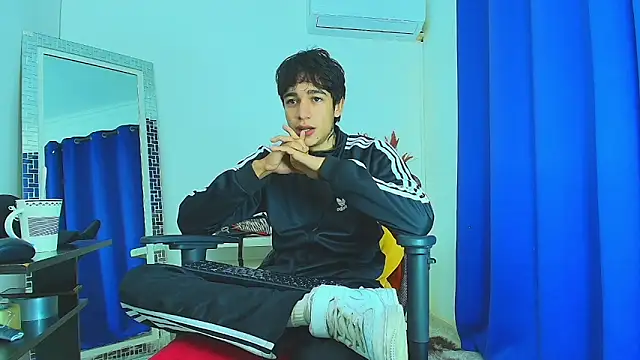 Zacktk7 online show from February 19, 2025, 11:36 pm