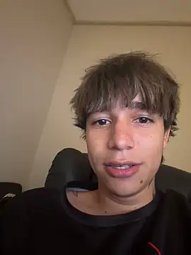 Zacktk7 online show from April 21, 2026, 10:05 pm