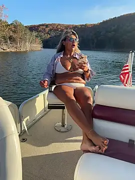 Snapshot of 69vivian chatting on November 14, 2025, 9:18 pm 69vivian online show from November 14, 2025, 9:18 pm