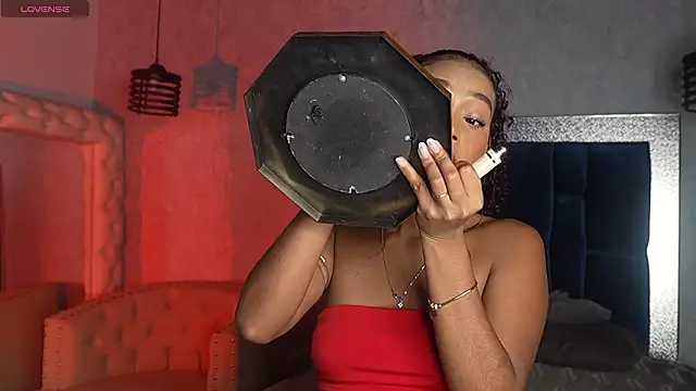 Snapshot of Salome_Williamss chatting on March 24, 2026, 12:16 pm Salome Williamss online show from March 24, 2026, 12:16 pm