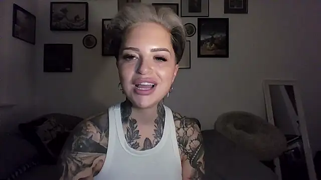 Alexandersonxo online show from February 3, 2026, 6:22 am