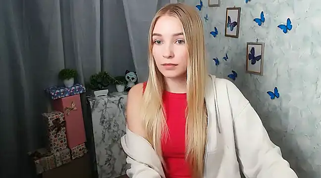 Snapshot of Queen_ofLove chatting on December 11, 2024, 5:37 pm Queen ofLove online show from December 11, 2024, 5:37 pm