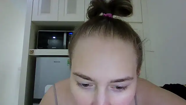 Snapshot of VirginiaWilliam chatting on March 7, 2025, 10:24 am VirginiaWilliam online show from March 7, 2025, 10:24 am