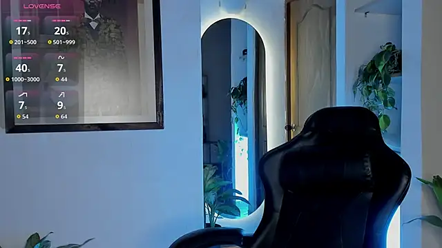 Snapshot of CherryyBrrr1 chatting on November 29, 2025, 3:17 am CherryyBrrr1 online show from November 29, 2025, 3:17 am