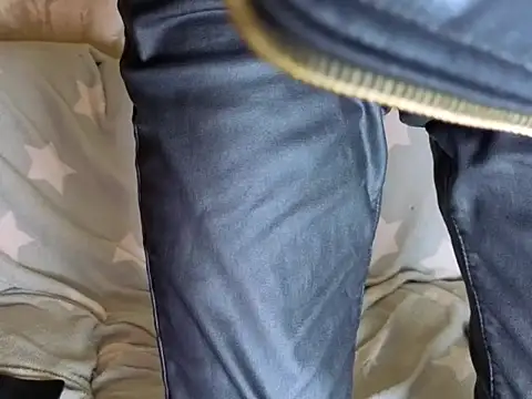 MentoXXL online show from March 3, 2026, 2:24 pm