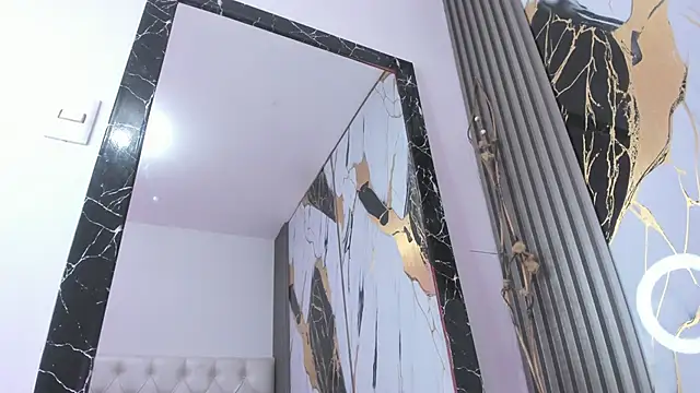 Snapshot of sophiee_evanss_ chatting on January 4, 2025, 12:27 pm sophiee evanss online show from January 4, 2025, 12:27 pm