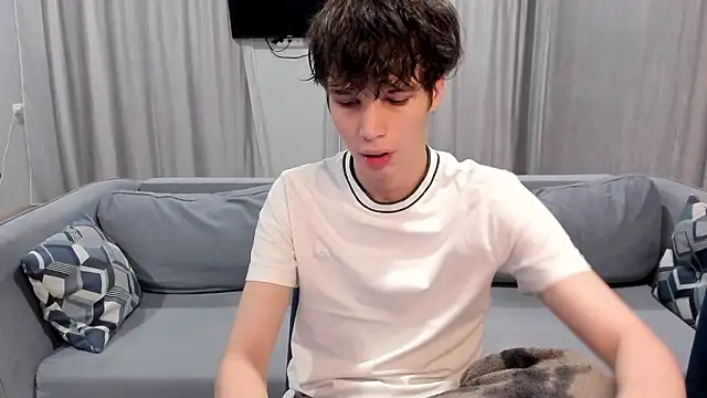 Im Shine Guy online show from December 2, 2024, 7:44 pm