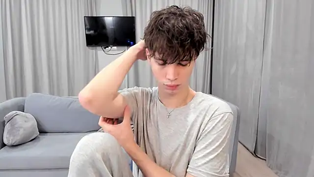 Im Shine Guy online show from December 27, 2024, 7:57 pm