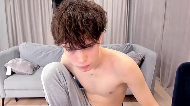 Im Shine Guy online show from December 19, 2024, 10:53 pm