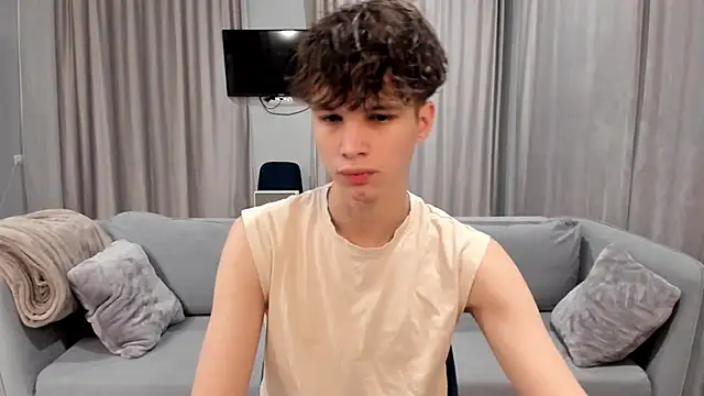 Im Shine Guy online show from December 22, 2024, 7:52 pm