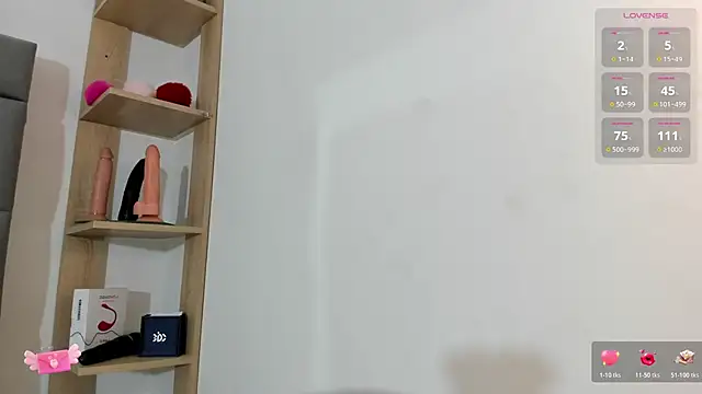 Snapshot of vivianne_scott chatting on October 22, 2025, 12:04 pm vivianne scott online show from October 22, 2025, 12:04 pm