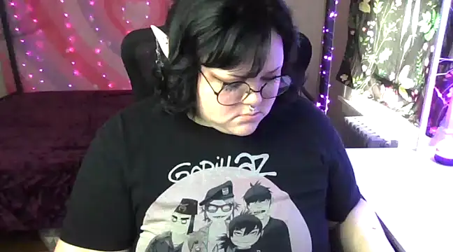 Flamefairy710 online show from December 3, 2024, 4:33 pm