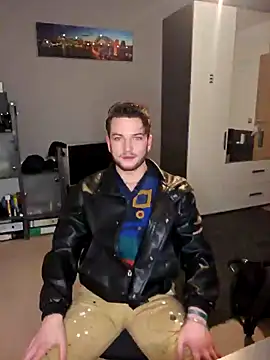 Snapshot of Sexynoah chatting on January 20, 2025, 10:37 pm Sexynoah online show from January 20, 2025, 10:37 pm
