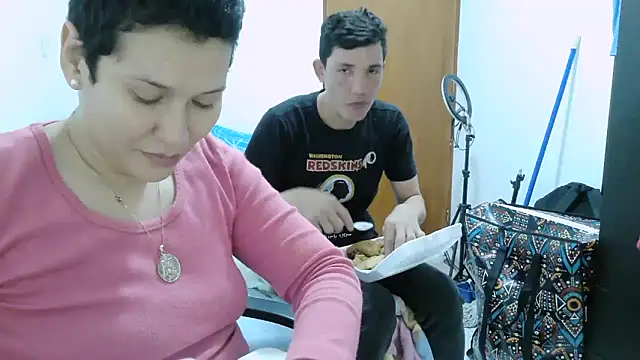 luxandracon23 online show from January 31, 2026, 7:12 pm