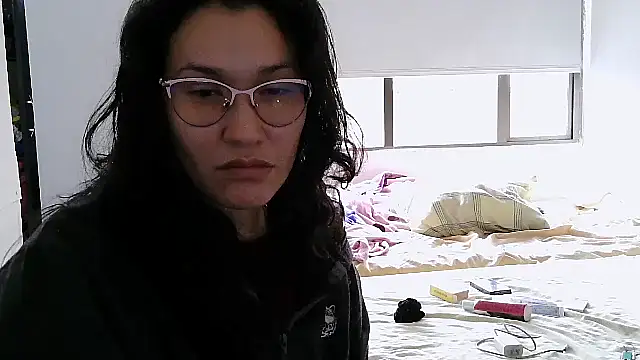 Snapshot of luxandracon23 chatting on October 12, 2025, 6:20 pm luxandracon23 online show from October 12, 2025, 6:20 pm