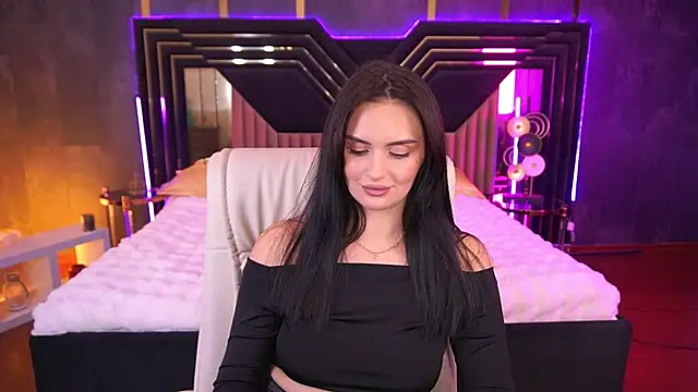 Snapshot of MilashaLovely chatting on November 7, 2025, 2:21 pm MilashaLovely online show from November 7, 2025, 2:21 pm