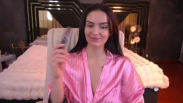 Snapshot of MilashaLovely chatting on December 4, 2025, 2:27 pm MilashaLovely online show from December 4, 2025, 2:27 pm